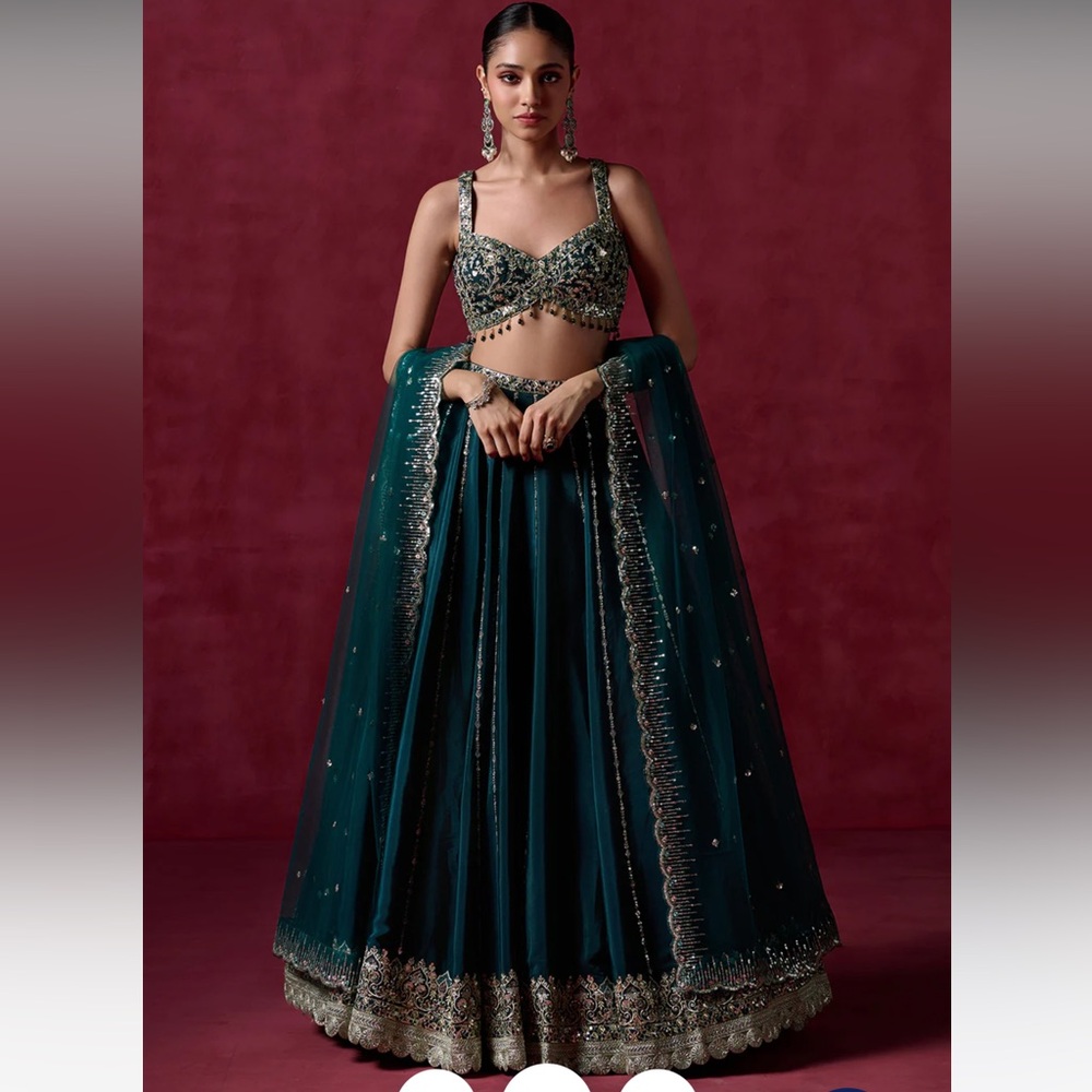 Lashkaraa Teal Green Embroidered Lehenga